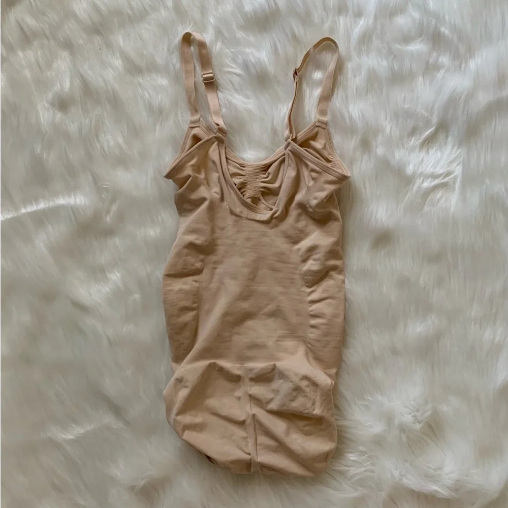 SKIMS Nude Shapewear Bodysuit
